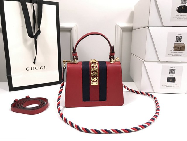 Gucci高仿專櫃女包 470270 古馳Sylvie系列 GUCCI女士紅色皮革迷你單肩斜挎包  gqy3691